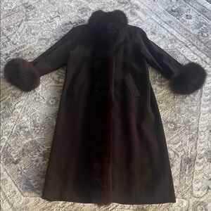 Elegant Brown Fox Fur-Trimmed Women's Cashmere Coat